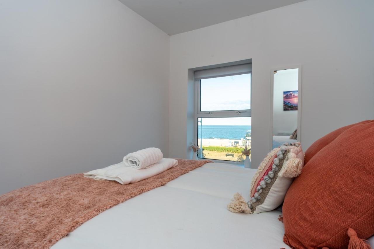 Sea Views Modern Two Bedroom Apartment Лоустофт Екстериор снимка